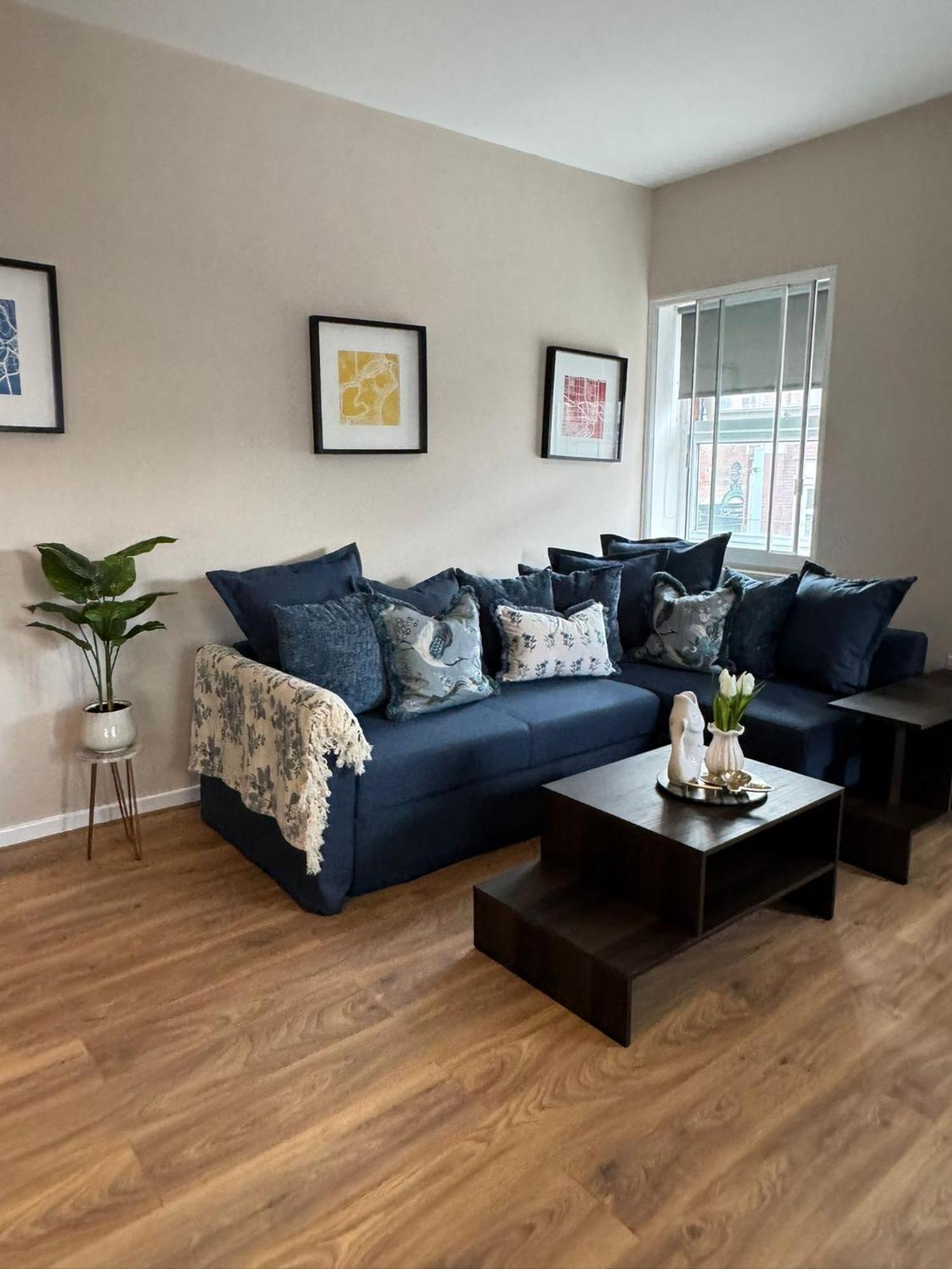 Centre - Westhill House *